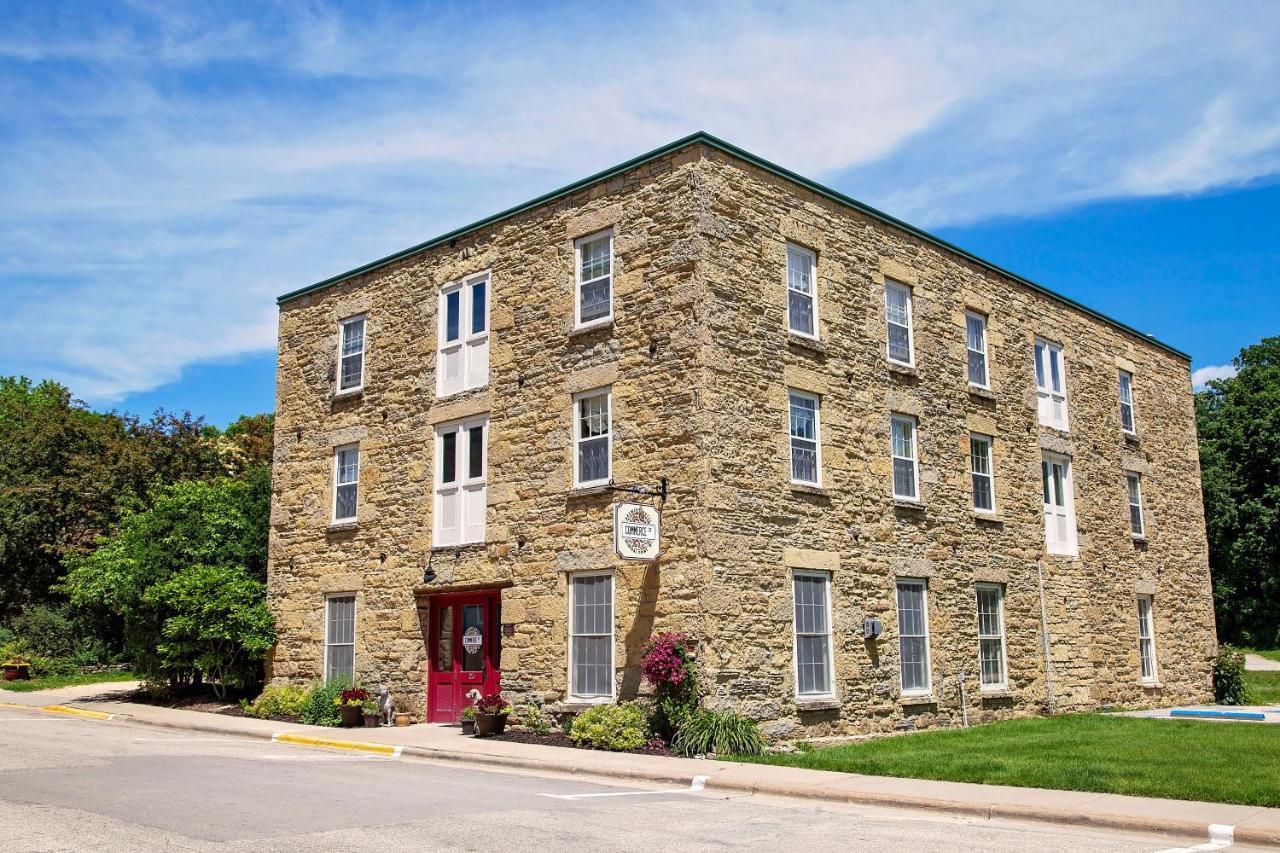 Commerce Street Brewery Hotel Mineral Point エクステリア 写真